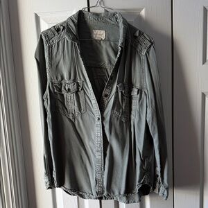 American Eagle Outfitters Gray Boyfriend Fit Shirt